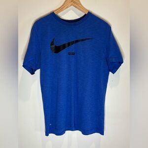 Nike Men's Short Sleeve Tee in Blue with Black Logo Medium